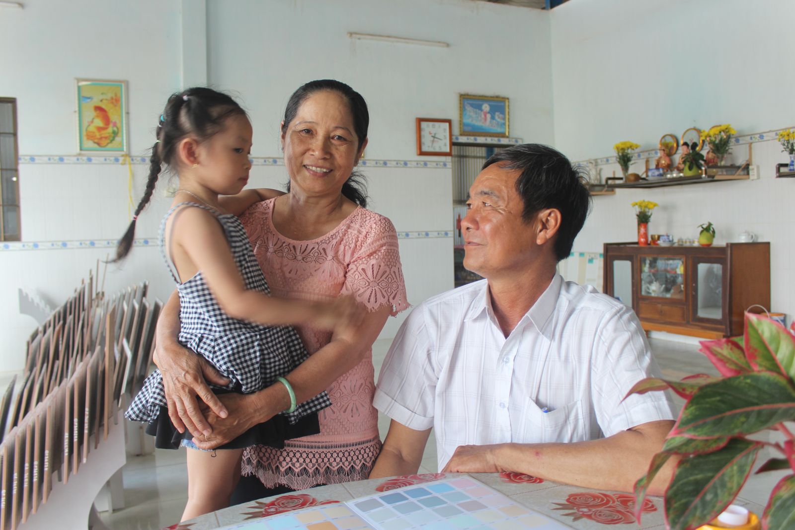 Chung tay chấm dứt bạo lực, xâm hại phụ nữ và trẻ em gái