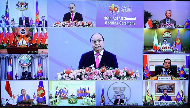 Thủ tướng Nguyễn Xuân Phúc, Chủ tịch ASEAN 2020 phát biểu khai mạc Hội nghị Cấp cao ASEAN lần thứ 36. (Ảnh: Thống Nhất/TTXVN)