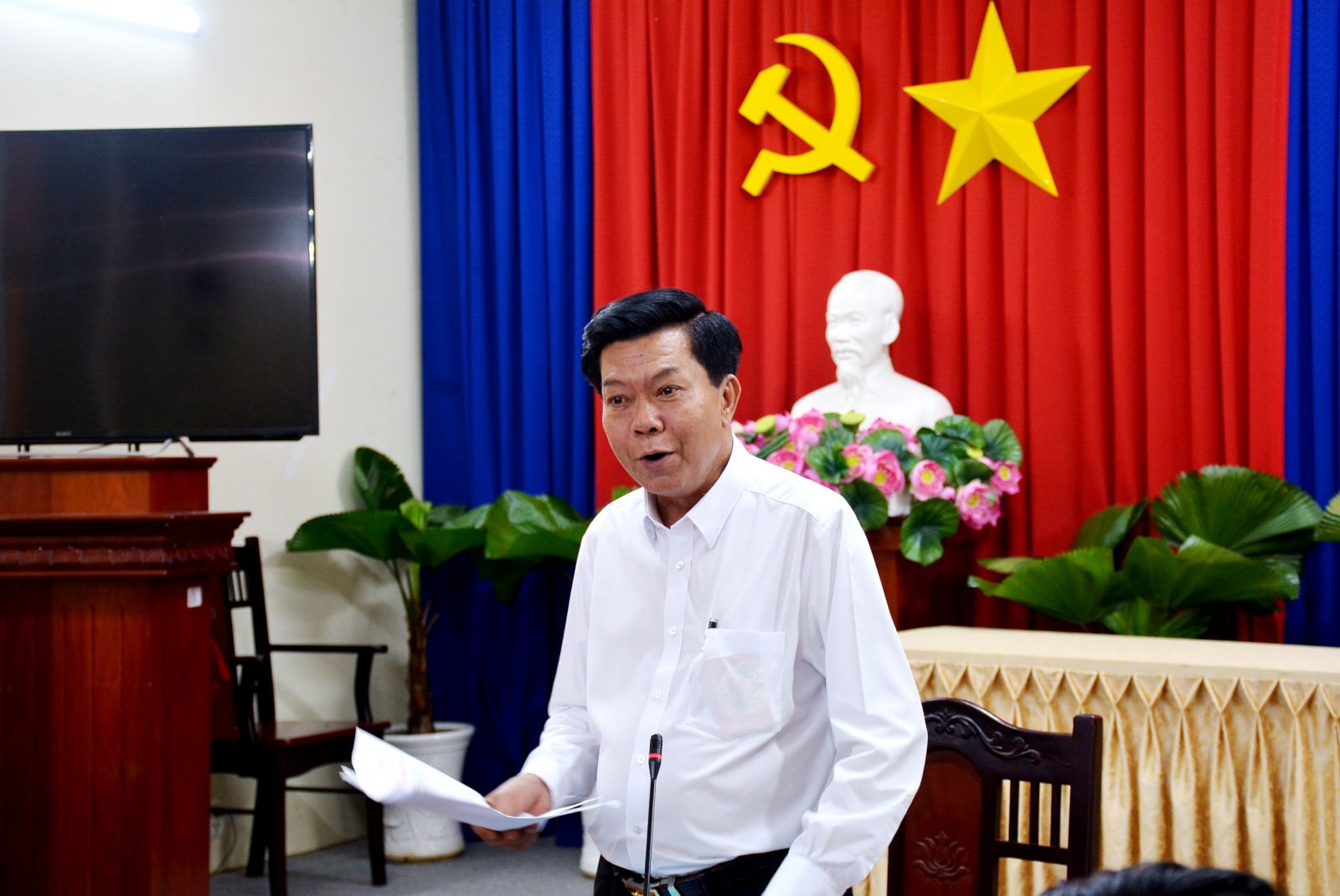 Long An: 1,563 violations of smuggling, trade fraud and fake goods found Chairman of the Provincial People's Committee, Head of the Provincial Steering Committee 389 - Tran Van Can recognizes and praises the achievements and efforts of the forces in the prevention and combat of smuggling and trade fraud