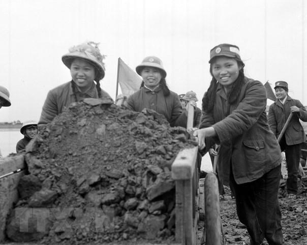 70 năm thanh niên xung phong: Tiếp nối 'ngọn lửa' xung kích tuổi trẻ