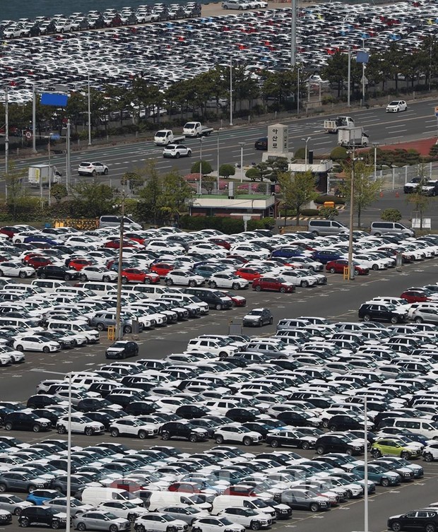 Cars of automaker Hyundai at a port in Ulsan city of the RoK (Photo: Yonhap/VNA)