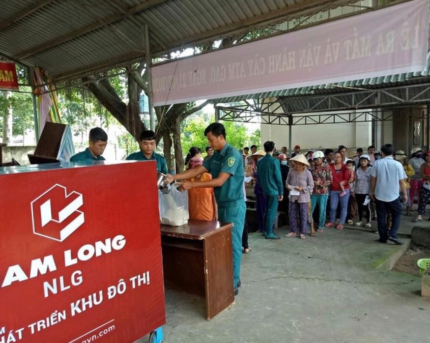 Bến Lức lắp đặt thêm 9 “ATM gạo” hỗ trợ người dân khó khăn