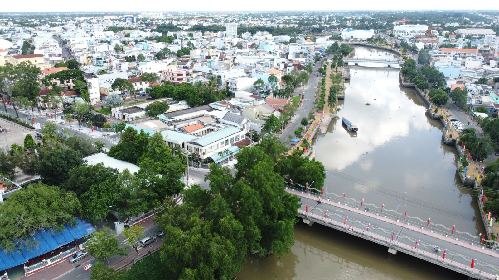 Tan An City: Criteria of grade-I city strived to basically meet by 2025 Tan An City strives to basically achieve the criteria of grade-I urban by 2025 (Photo: A corner of Tan An City)