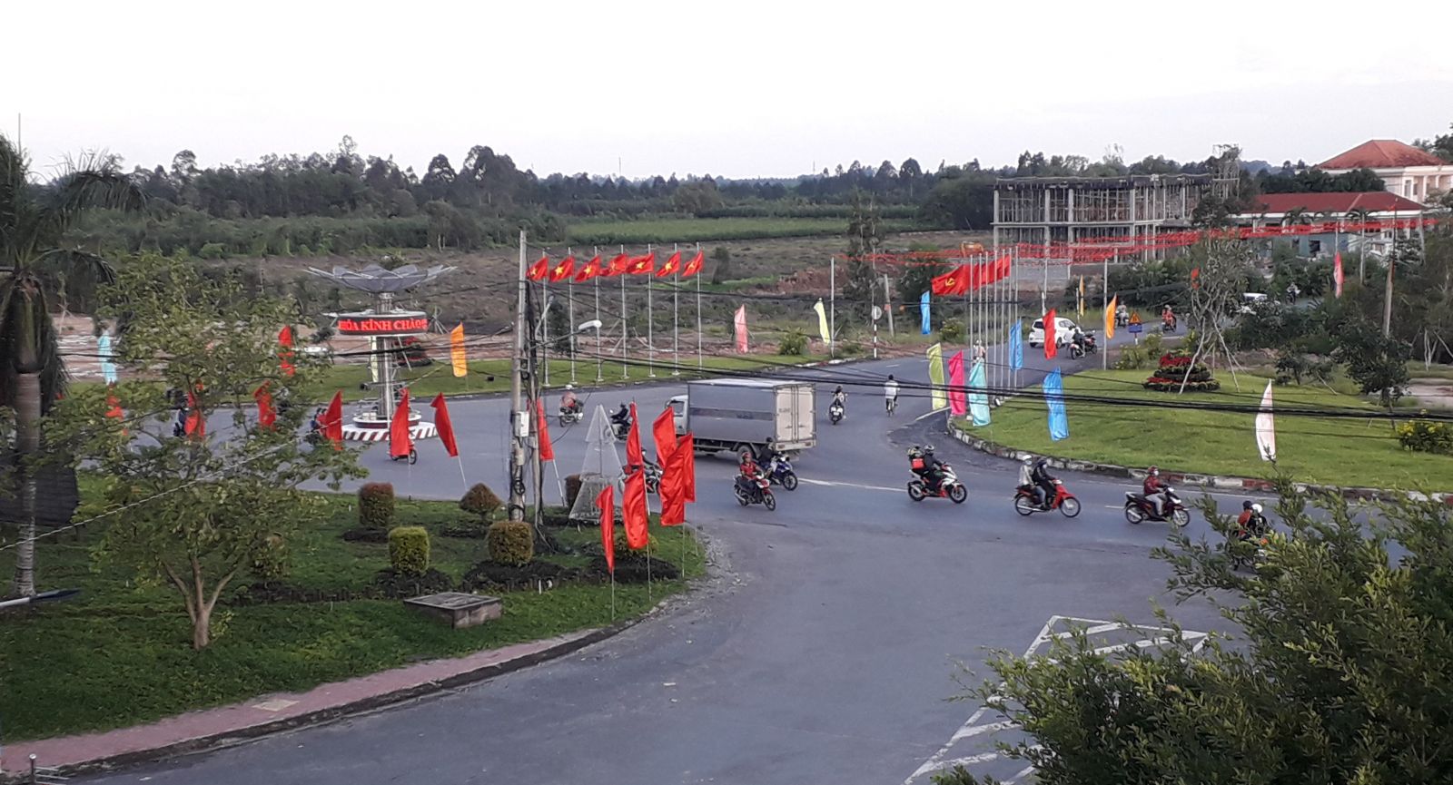 Hướng đến phát triển kinh tế nhanh và bền vững Hệ thống kết cấu hạ tầng được đầu tư nâng cấp giúp việc mở rộng liên kết vùng và thu hút đầu tư hiệu quả