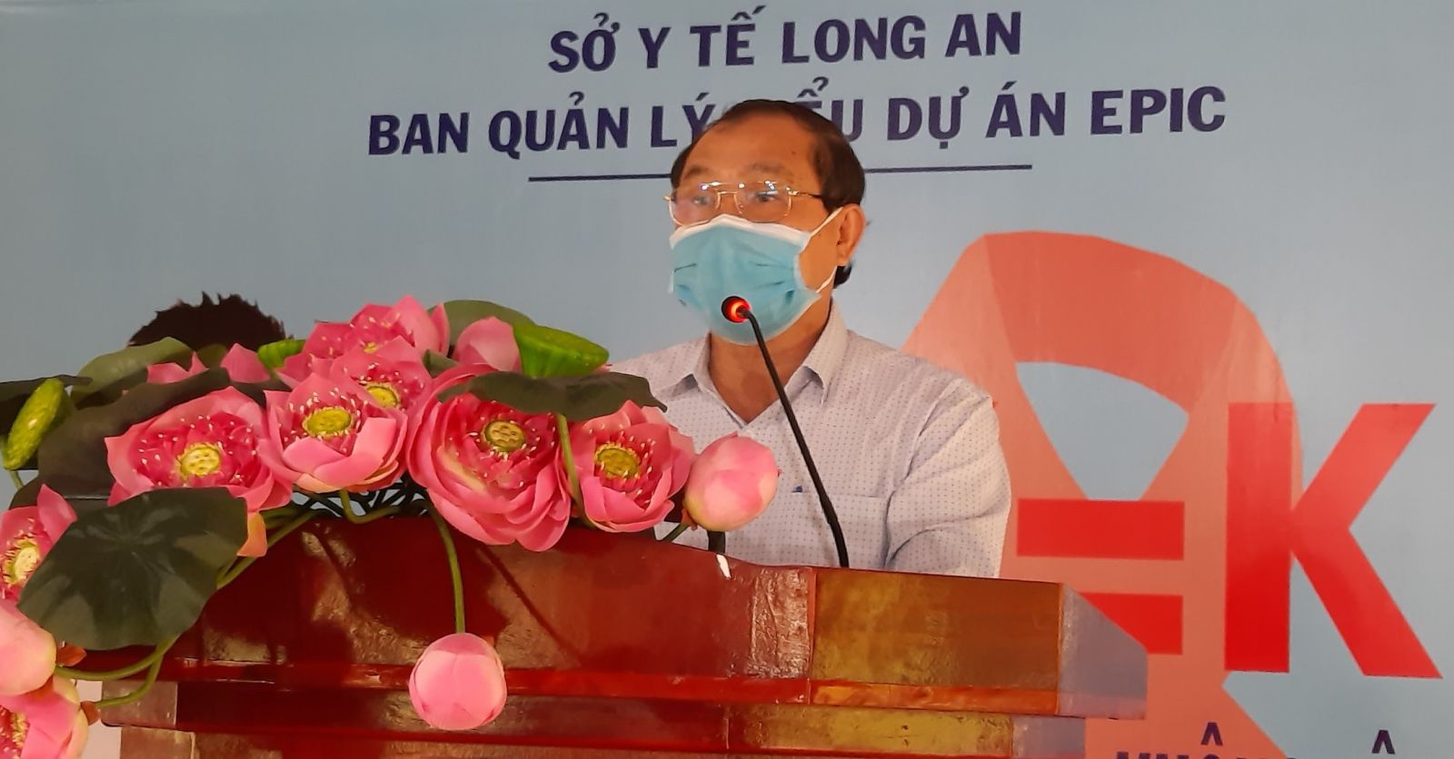 Long An: K equals K event 2020 kicked off Deputy Director of Long An Health Department - Vo Van Thang urges all levels and sectors to continue sharing K = K messages to all people in the community
