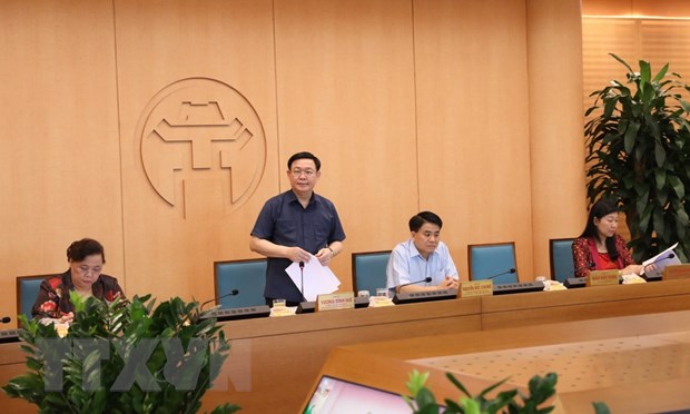Bí thư Thành ủy Hà Nội Vương Đình Huệ phát biểu tại buổi làm việc. (Ảnh: Văn Điệp/TTXVN)