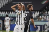 Ronaldo lập cú đúp, Juventus vẫn rời Champions League