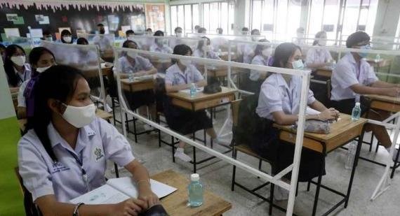 Schools in Thailand are expected to re-open with normal-sized classes. (Photo: Bangkok Post)