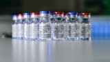 Vaccine Covid-19 đầu tiên trên thế giới: Việt Nam có tính chuyện nhập khẩu?