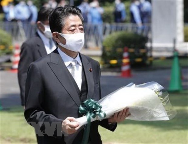 Thủ tướng Nhật Bản Shinzo Abe tại lễ kỷ niệm tưởng nhớ những người thiệt mạng trong Chiến tranh Thế giới thứ hai tại Tokyo, Nhật Bản, ngày 15/8/2020. (Ảnh: Kyodo/TTXVN)