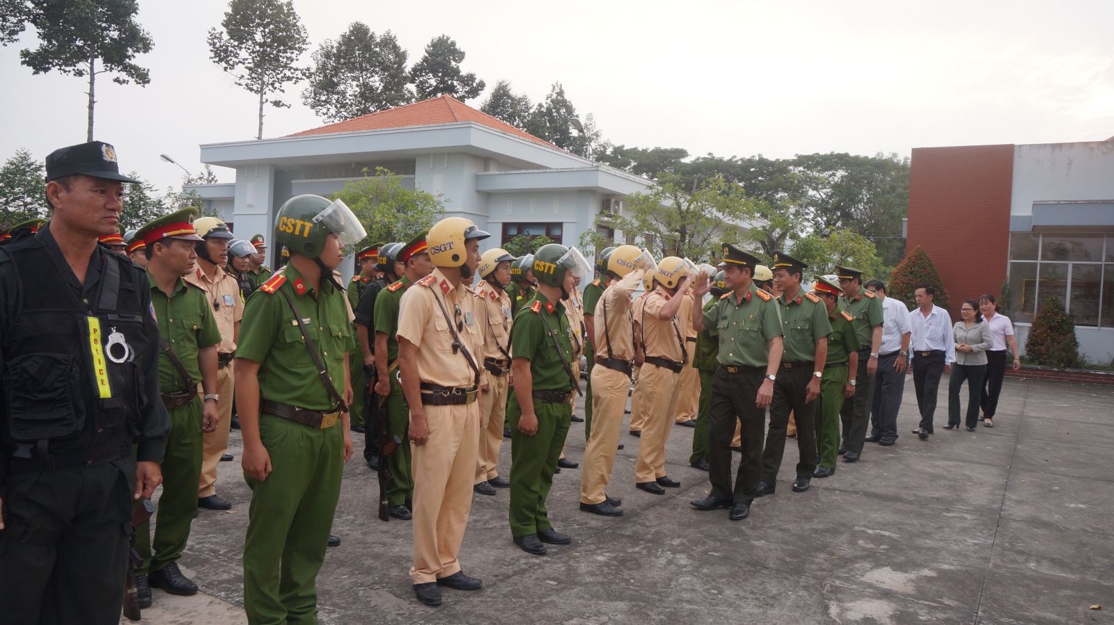 Vì cuộc sống bình yên của nhân dân