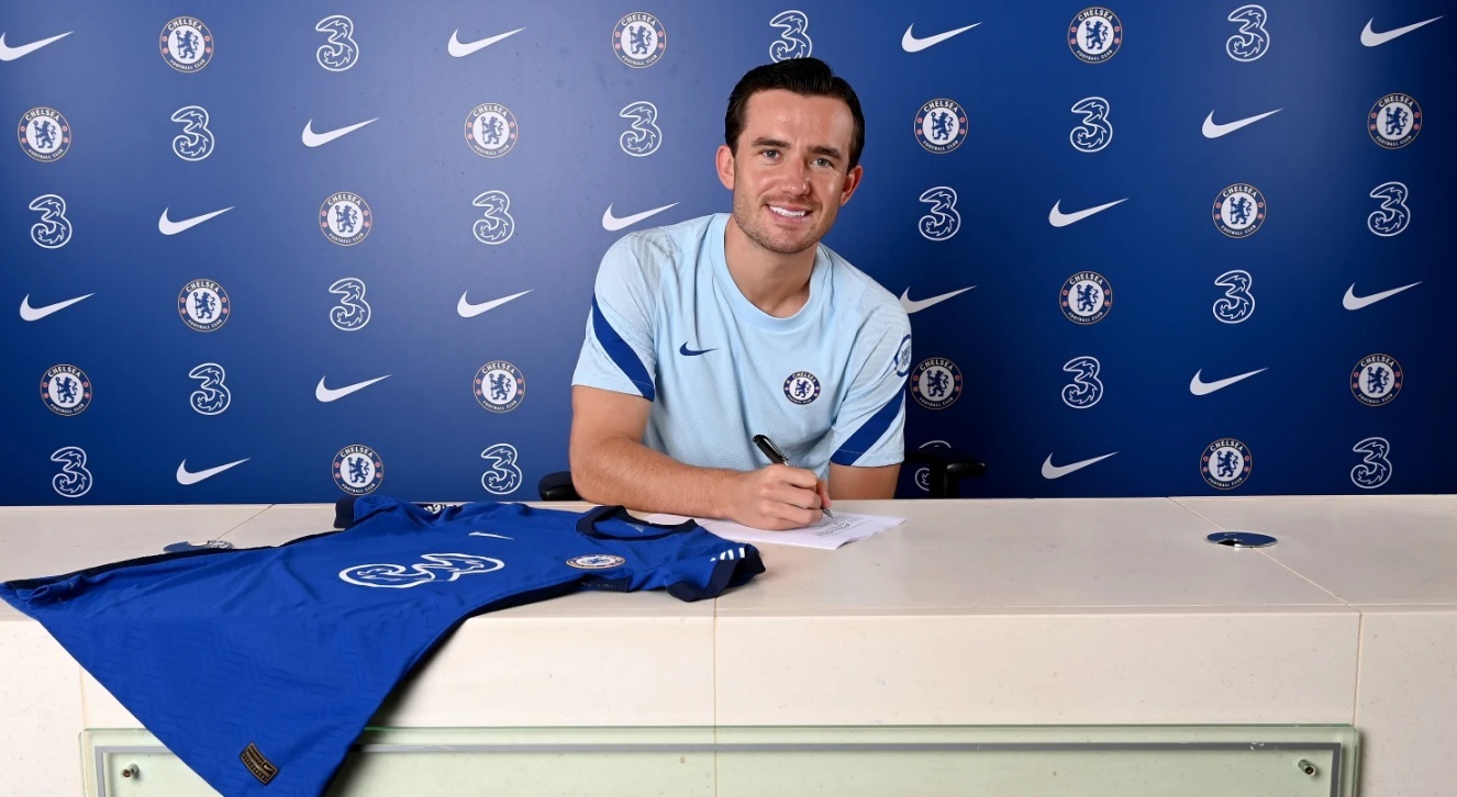 Ben Chilwell đặt bút ký vào bản hợp đồng 5 năm với Chelsea