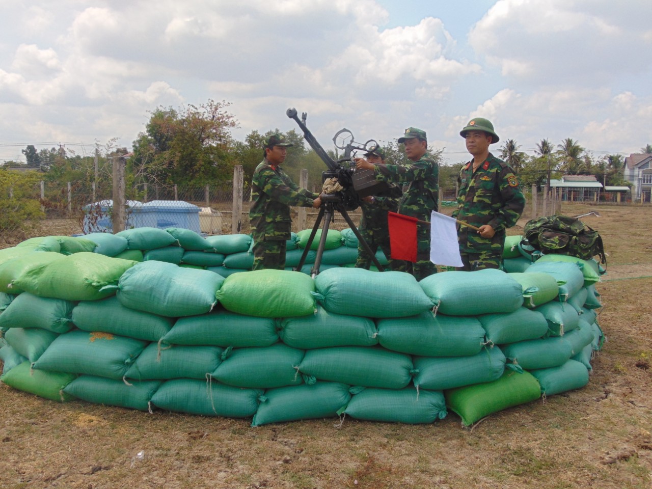 Chủ động, sáng tạo xây dựng nền quốc phòng toàn dân vững mạnh