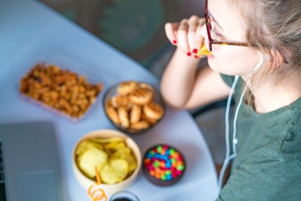 Những lý do khiến phụ nữ thường bị bủa vây bởi năng lượng tiêu cực