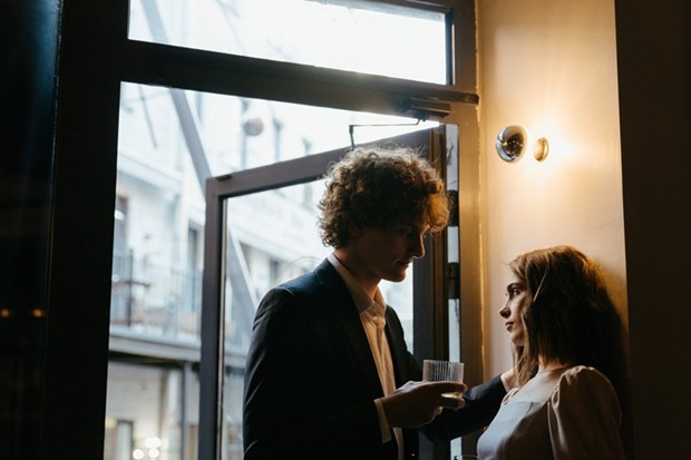 Những lý do khiến phụ nữ thường bị bủa vây bởi năng lượng tiêu cực