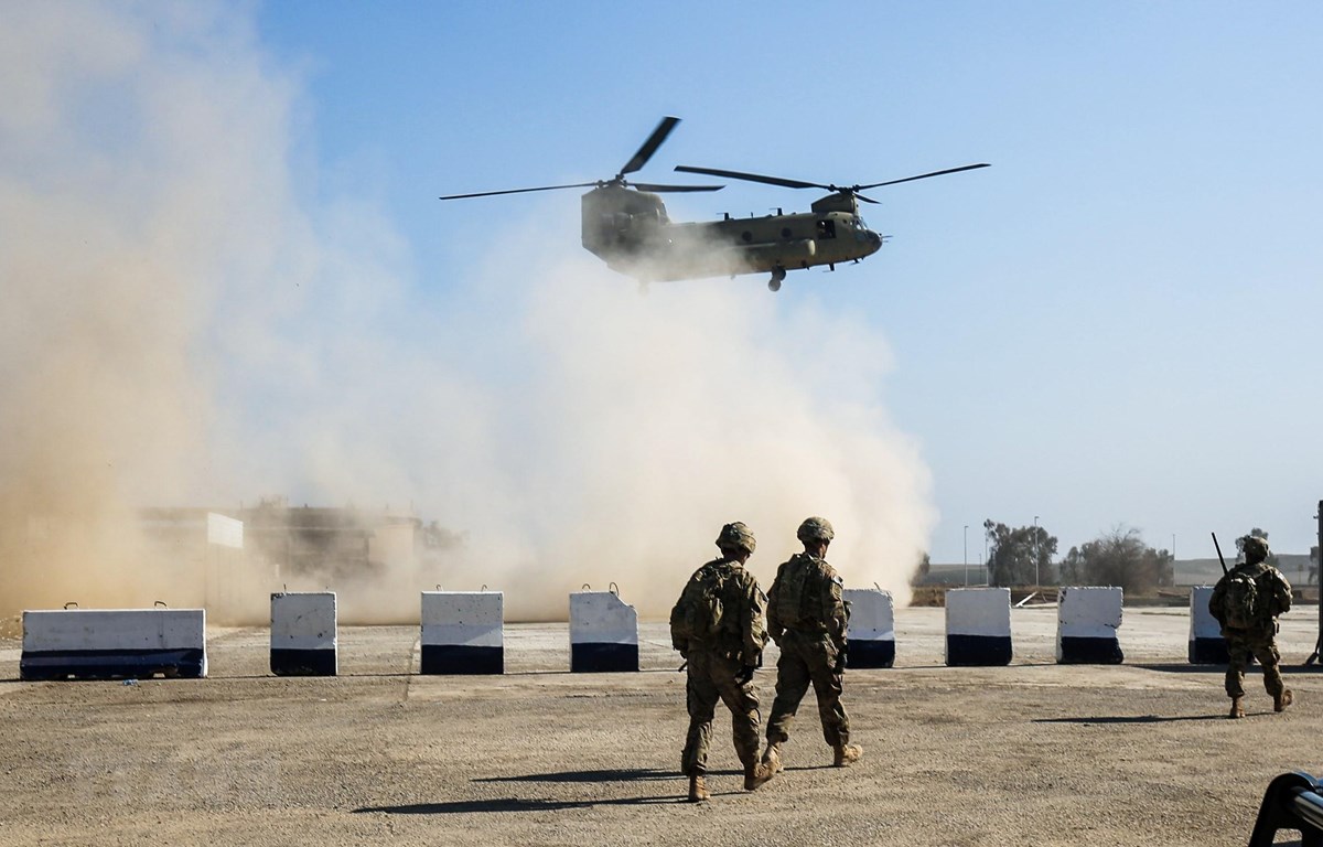 Binh sỹ Mỹ được triển khai tại làng Oreij, phía bắc Mosul, Iraq. (Ảnh: AFP/ TTXVN)