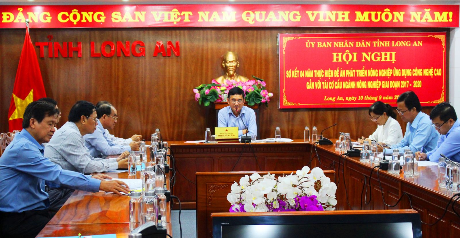 Long An: Lemon trees and shrimp will be applied high technology According to Vice Chairman of the Provincial People's Committee - Pham Van Canh, the province will continue to implement the project in period 2021 – 2025, in which the area is expanded and lemon trees and shrimp are applied