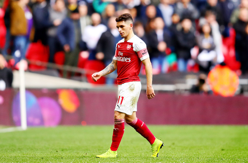 Arsenal chấp nhận bán Lucas Torreira