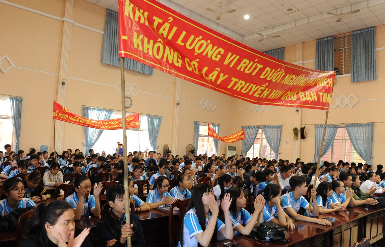 Phòng tránh lây nhiễm HIV trong cộng đồng MSM Công tác truyền thông về phòng, chống HIV/AIDS luôn được chú trọng thực hiện