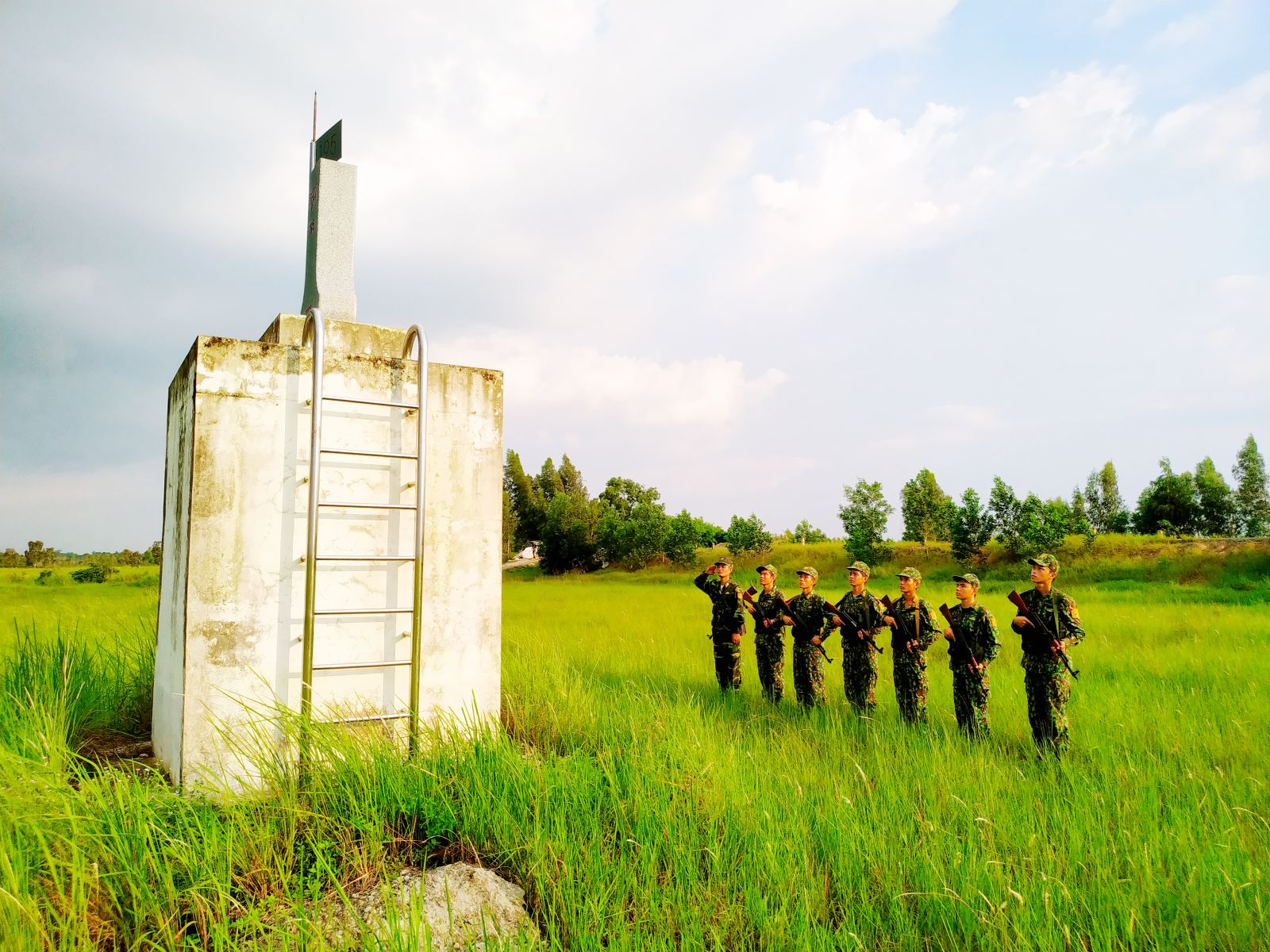Đồn Biên phòng Thuận Bình tuần tra bảo vệ biên giới