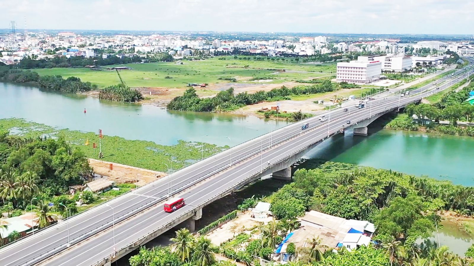Long An - 5 năm một chặng đường phát triển