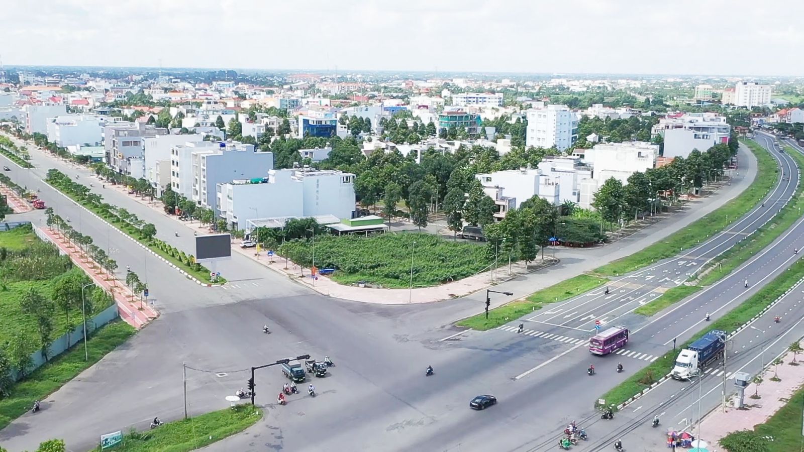 Long An - 5 năm một chặng đường phát triển