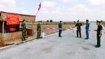 Chống buôn lậu vẫn vất vả ngày, đêm