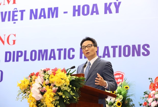 Hanoi ceremony marks 25 years of Vietnam-US relations Deputy Prime Minister Vu Duc Dam addresses the event celebrating 25 years of Vietnam-US diplomatic relations in Hanoi on October 7 (Photo: VNA)