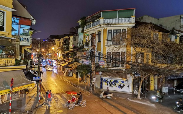 Ý nghĩa những tên gọi của Hà Nội qua các thời kỳ lịch sử Một góc phố cổ Hà Nội khi lên đèn. (Ảnh: Thanh Tùng/TTXVN)