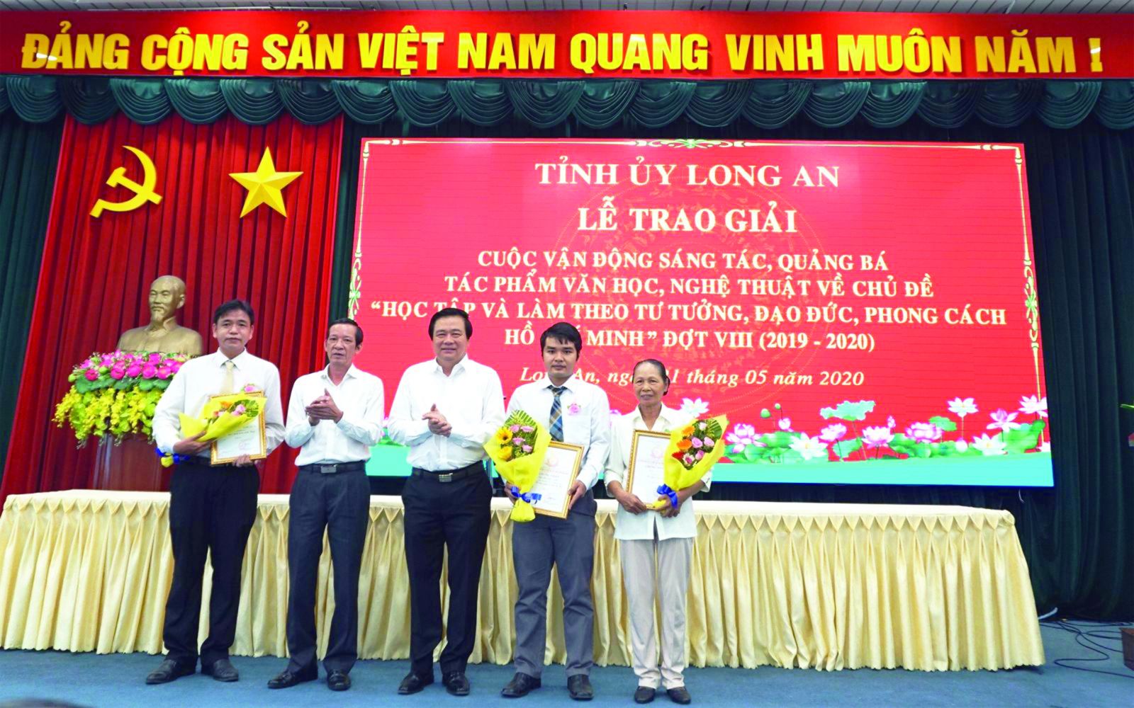 Thực hiện Chỉ thị 05-CT/TW: Học Bác bằng cách làm tốt những việc cụ thể