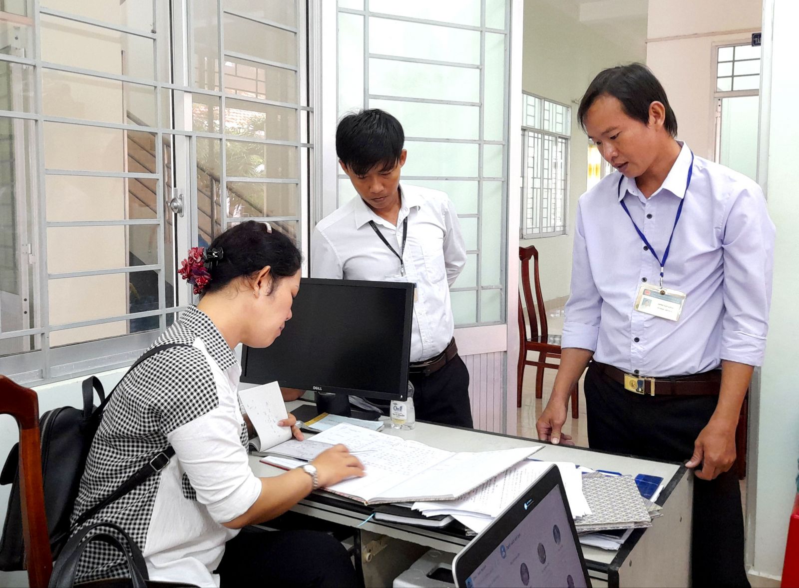 Thạnh Hóa: Cần thực hiện nghiêm túc, đồng bộ hồ sơ giấy và hồ sơ điện tử