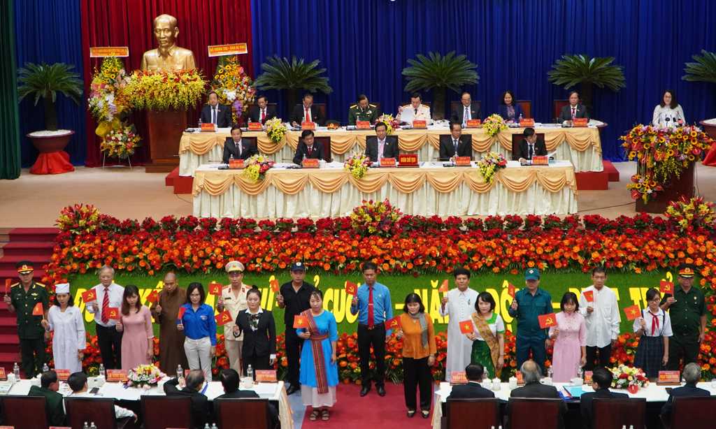 Toàn cảnh Đại hội đại biểu Đảng bộ tỉnh Long An khóa XI, nhiệm kỳ 2020-2025