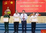 Thị xã Kiến Tường tăng cường kiểm tra, giám sát, xây dựng Đảng bộ trong sạch, vững mạnh Thị xã Kiến Tường tăng cường kiểm tra, giám sát, xây dựng Đảng bộ trong sạch, vững mạnh