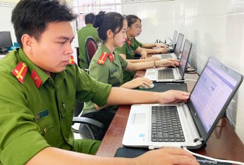 Đẩy nhanh tiến độ hoàn thành dự án CSDLQGVDC và CCCD