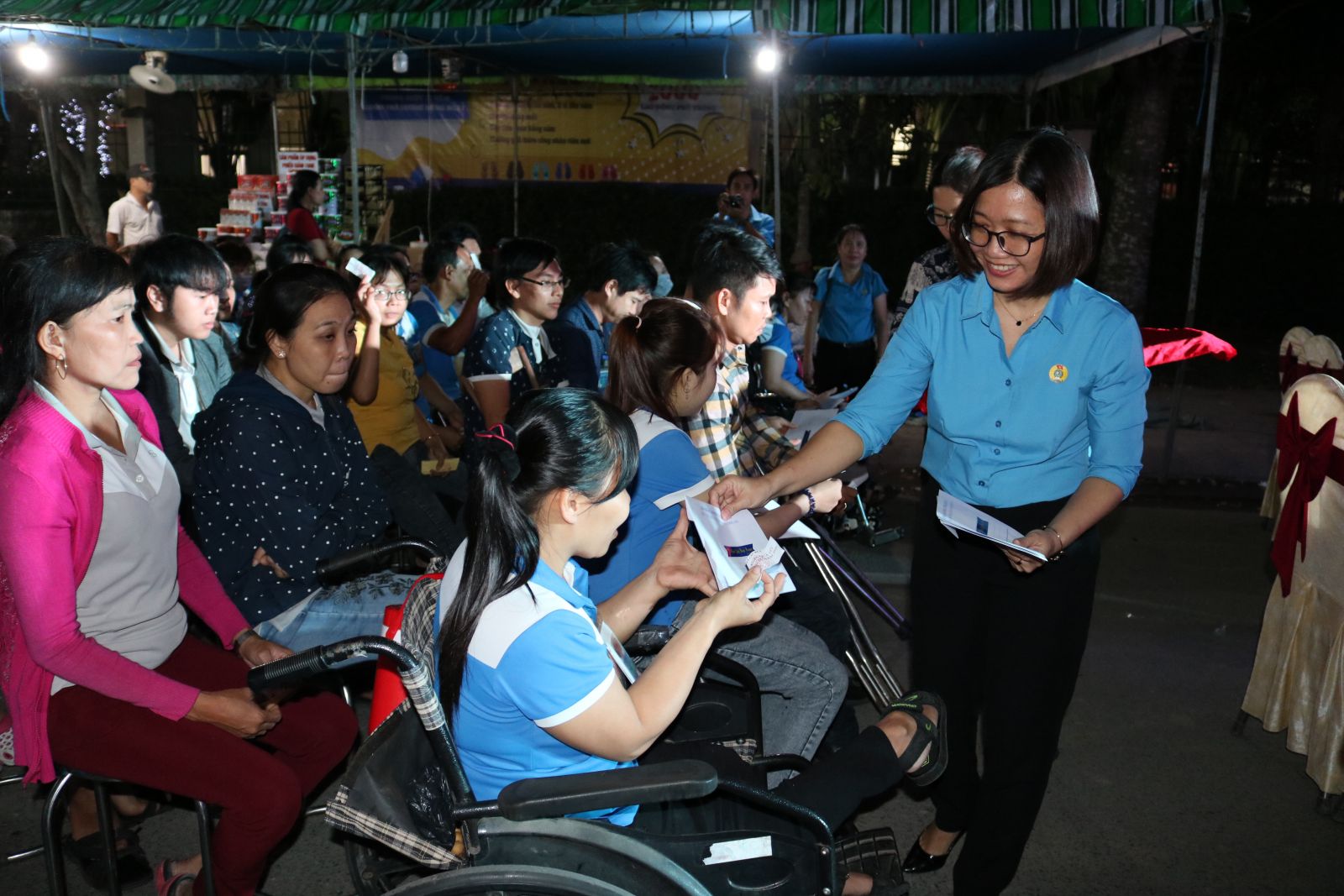 Quan tâm, chăm lo đời sống công nhân, lao động Quan tâm, chăm lo đời sống vật chất, tinh thần cho công nhân, lao động là một trong những nhiệm vụ trọng tâm của các cấp Công đoàn