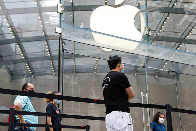 Doanh thu iPhone chiếm 40,9% tổng doanh thu của Apple trong quý 3. Ảnh: AFP
