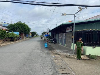 Long Hựu Tây: Làm tốt công tác bảo đảm an ninh, trật tự cơ sở