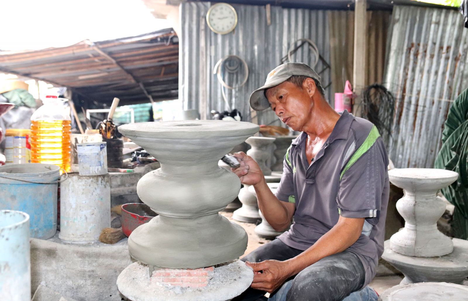Nghề làm chậu kiểng vào mùa tết