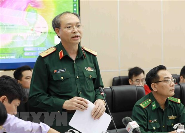 Bão số 13 khó đoán định, khả năng đổ bộ vào Trung Trung Bộ đêm 13/11