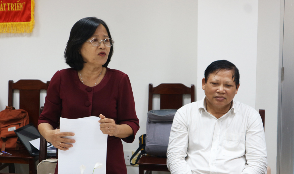 Fatherland Front criticizes socio-economic development plan for period 2021-2025 Former Standing Member of the Provincial People's Council - Nguyen Ngoc Hanh, Member of the Social and Cultural Advisory Council of the Vietnam Fatherland Front Committee of the province recommends the percentage of trained workers