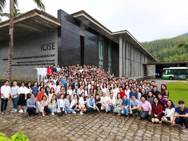 8th Vietnam Summer School of Science held in Binh Dinh Students attend the 8th Vietnam Summer School of Science (Source: thanhniennews)