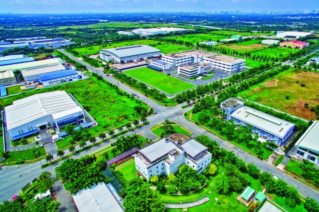 Long An: Economic growth rate 2020 is forecast to be higher than the national average The economic structure continues to shift towards increasing the proportion of industry - construction (Photo: Long Hau Industrial Park)