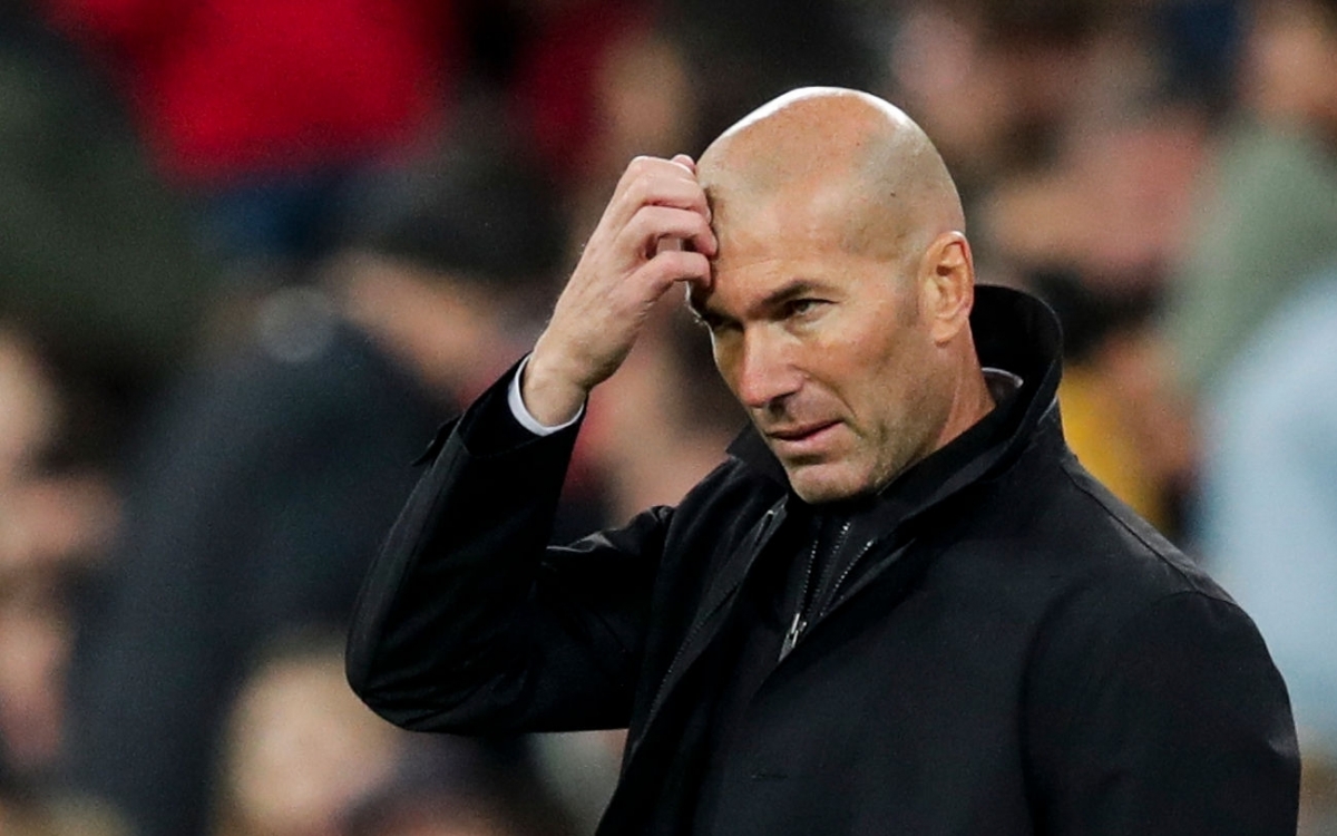 HLV Zidane đang chịu áp lực rất lớn (Ảnh: Getty).