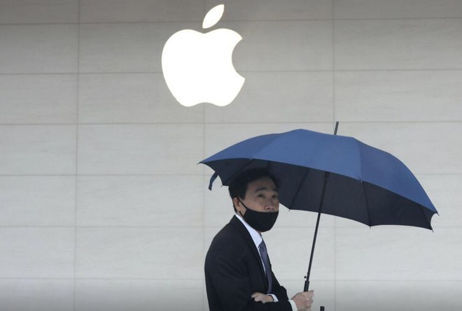 Apple muốn tìm một địa điểm mới “bình yên” hơn cho dây chuyền sản xuất iPad và MacBook. Ảnh: Reuters
