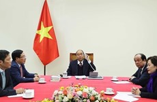 Vietnamese PM, US President hold phone talks Prime Minister Nguyen Xuan Phuc and US President Donald Trump on December 22 agreed that the Vietnam-US cooperation has advanced robustly across all fields since the two nations set up diplomatic relations 25 years ago, especially in recent years.