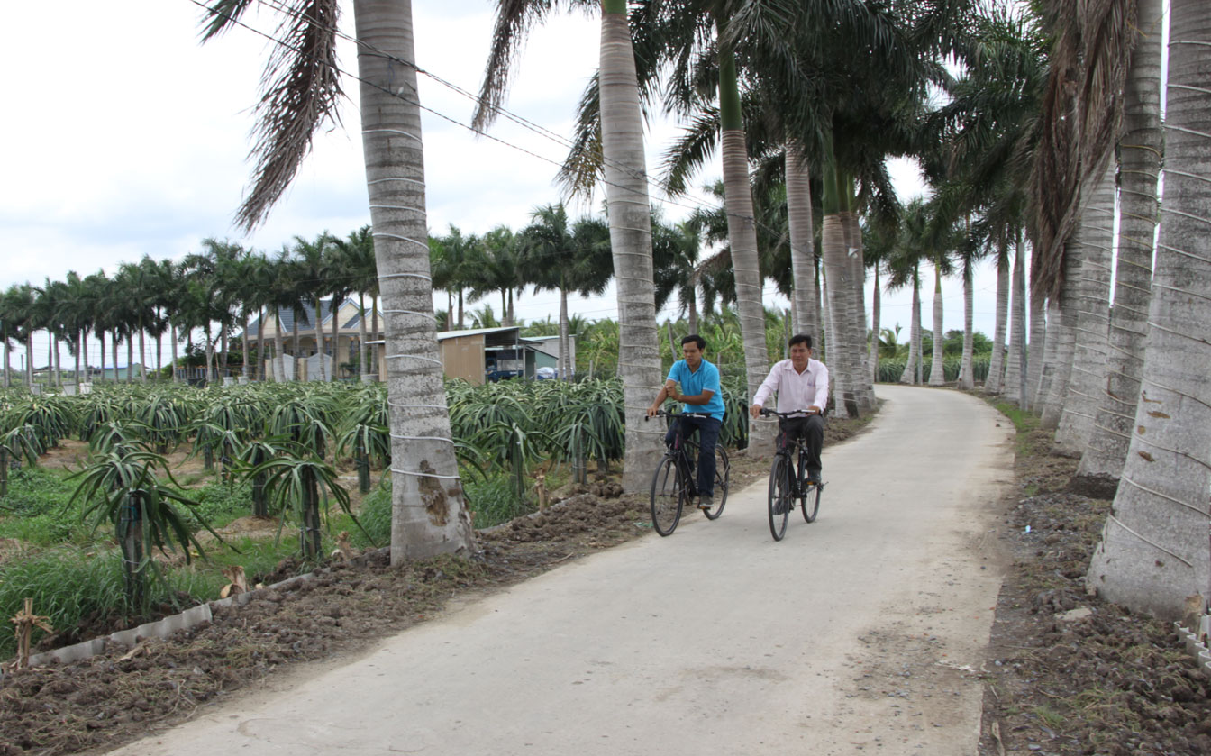 Nỗ lực vực dậy ngành Du lịch Một số tour du lịch tại Long An cũng được mở bán, đón khách về Bến Lức và Tân Trụ với những trải nghiệm thú vị, gần gũi với thiên nhiên dành cho du khách