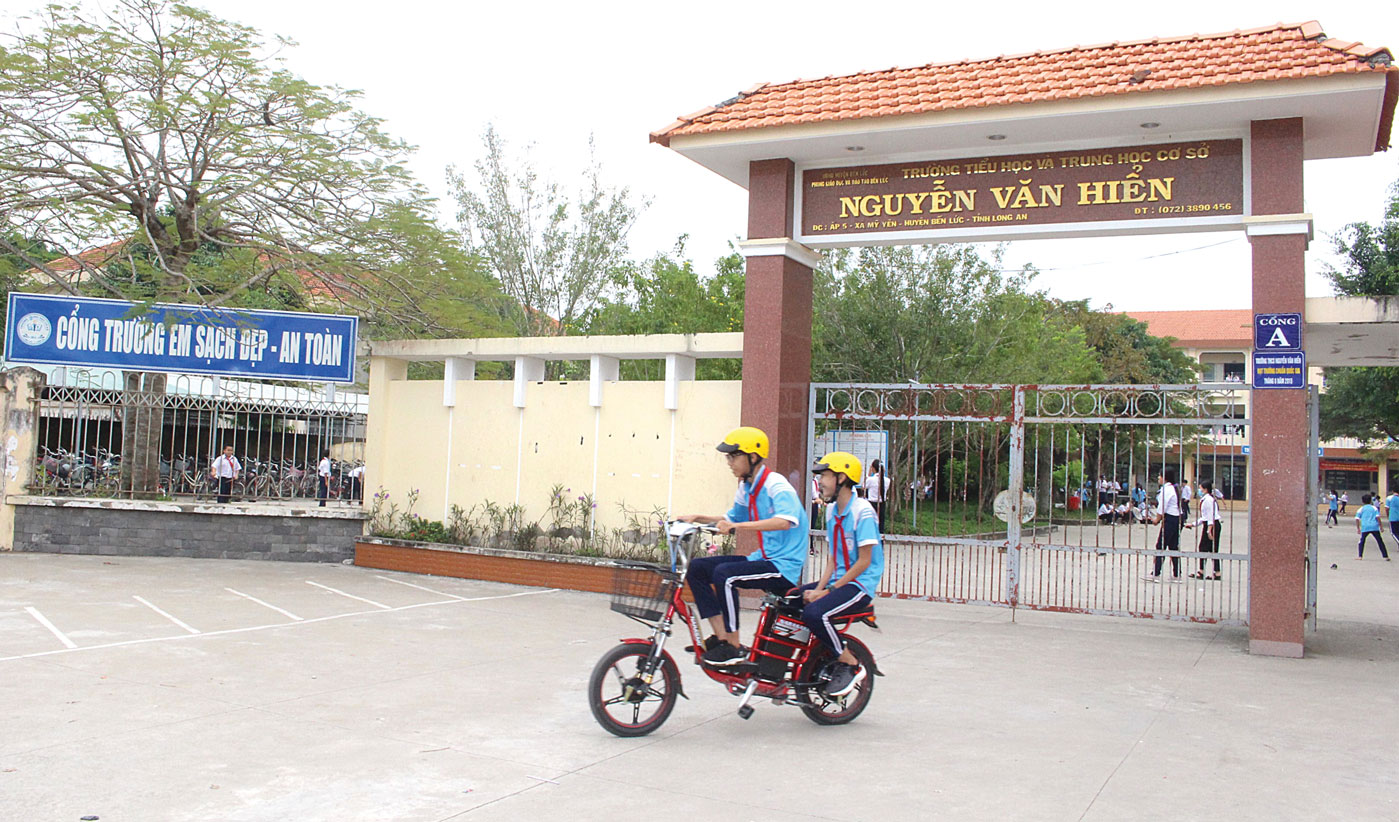 Đoàn kết xây dựng quê hương ngày càng đổi mới Trường học trên địa bàn xã Mỹ Yên được đầu tư xây dựng khang trang
