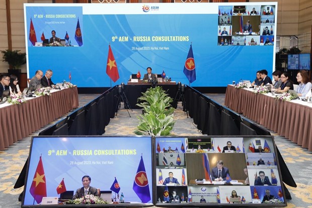 Russia-ASEAN relations at centre of attention at Moscow roundtable At the 9th AEM-Russia Consultations in August (Photo: VNA)