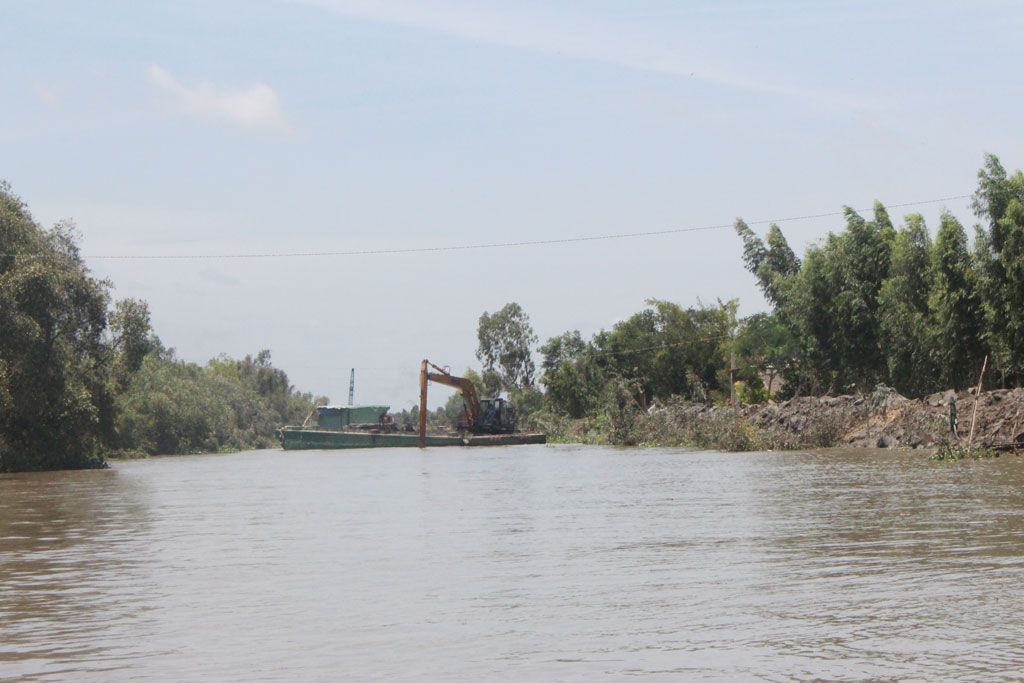 420-billion-VND embankment against erosion to be built in Ben Luc Many projects against landslide and climate change will be invested