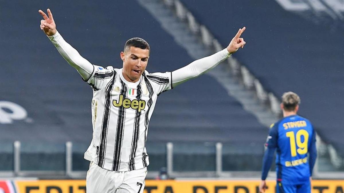 Cristiano Ronaldo ghi cú đúp và có 1 kiến tạo giúp Juventus thắng Udinese 4-1 tại vòng 15 Serie A. (Ảnh: Getty)